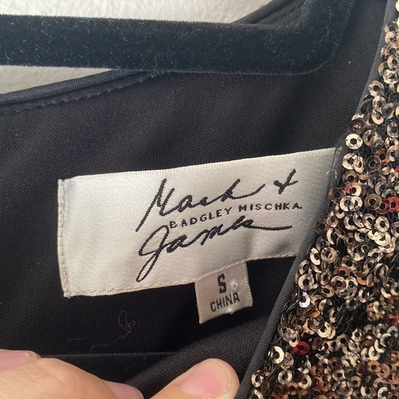 Badgley Mischka Gold Sequin - Picture 4 of 8